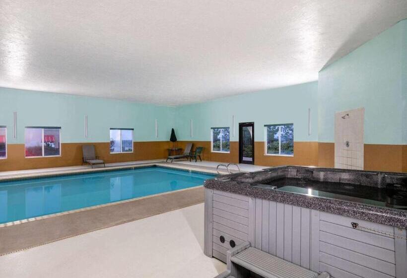 فندق Baymont By Wyndham Limon