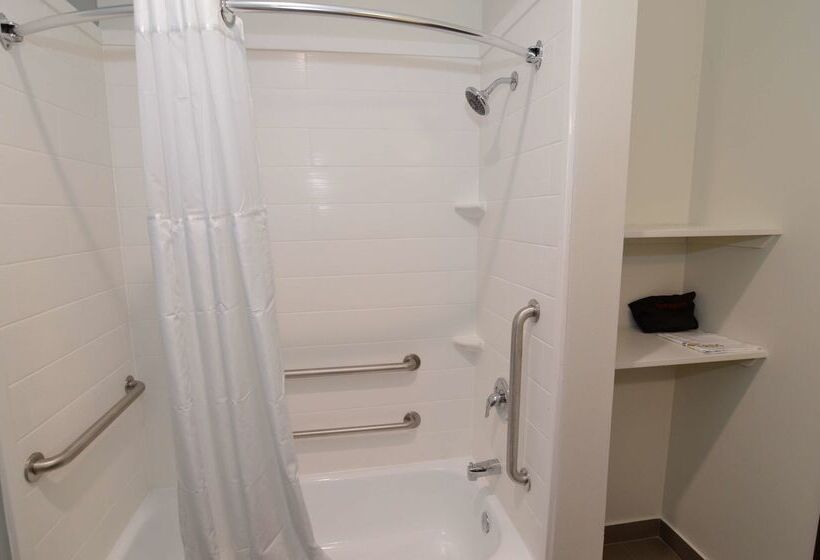 בית מלון כפרי Best Western Ingleside Inn & Suites