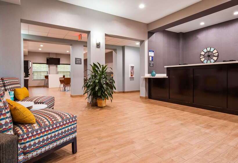 בית מלון כפרי Best Western Ingleside Inn & Suites