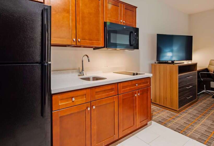 בית מלון כפרי Best Western Ingleside Inn & Suites