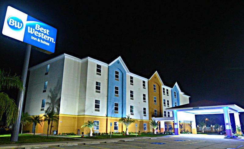 בית מלון כפרי Best Western Ingleside Inn & Suites