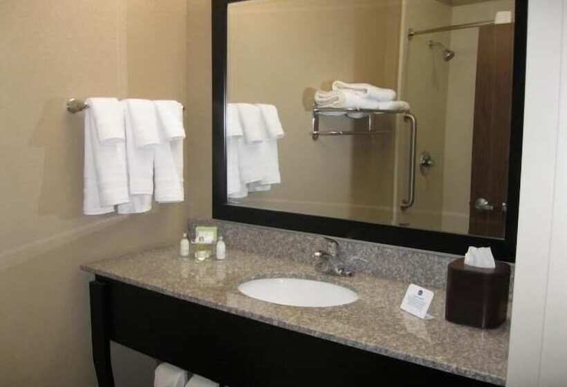 فندق Best Western Plus Cushing Inn & Suites