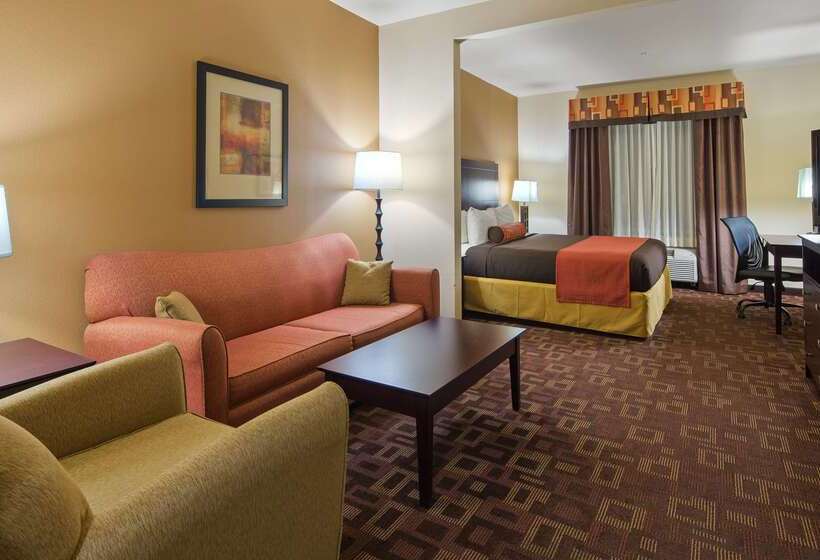 Отель Best Western Plus Goliad Inn & Suites