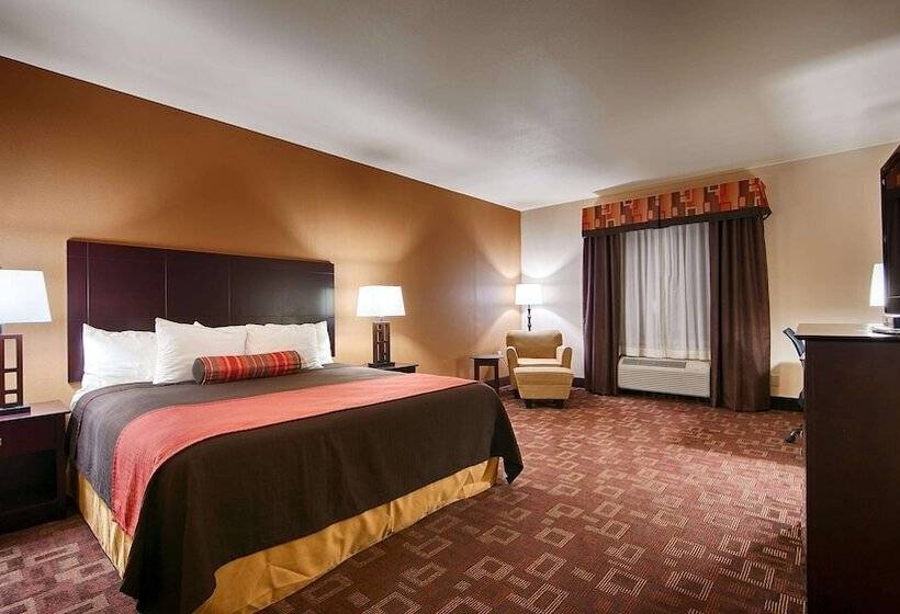 Отель Best Western Plus Goliad Inn & Suites