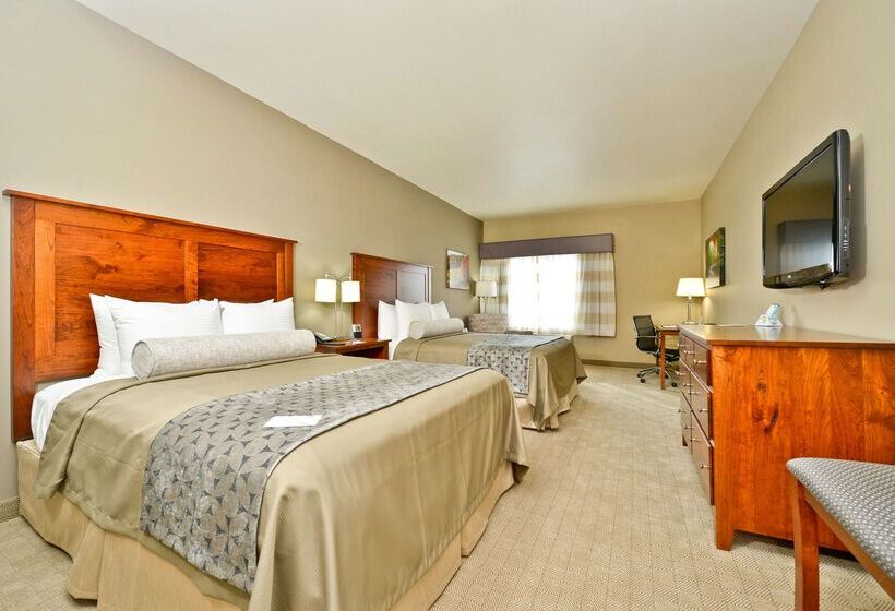 Green Mill Village Hotel & Suites, Bw Signature Collection