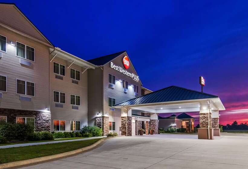 Green Mill Village Hotel & Suites, Bw Signature Collection