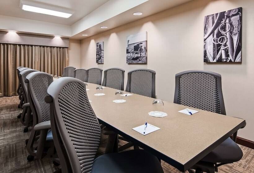 Green Mill Village Hotel & Suites, Bw Signature Collection