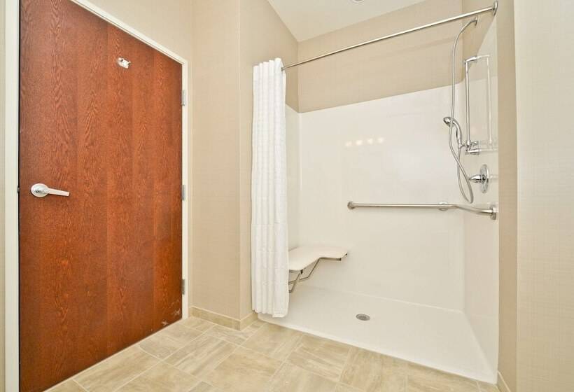 Green Mill Village Hotel & Suites, Bw Signature Collection