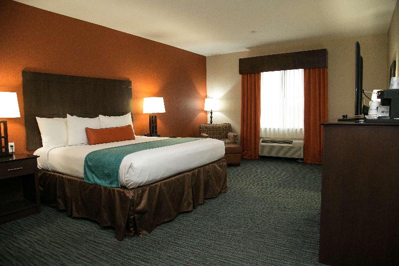 Best Western Plus Williston Hotel & Suites
