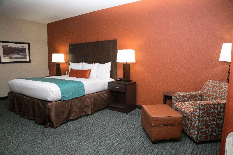 Best Western Plus Williston Hotel & Suites