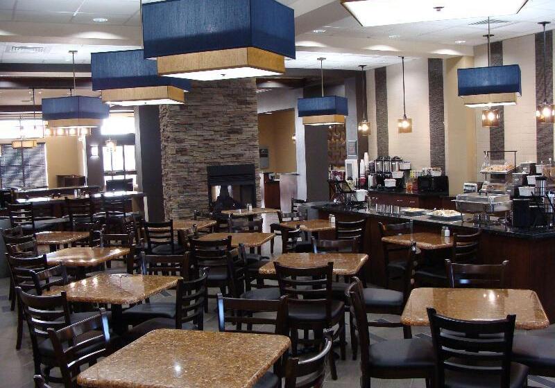 Best Western Plus Williston Hotel & Suites