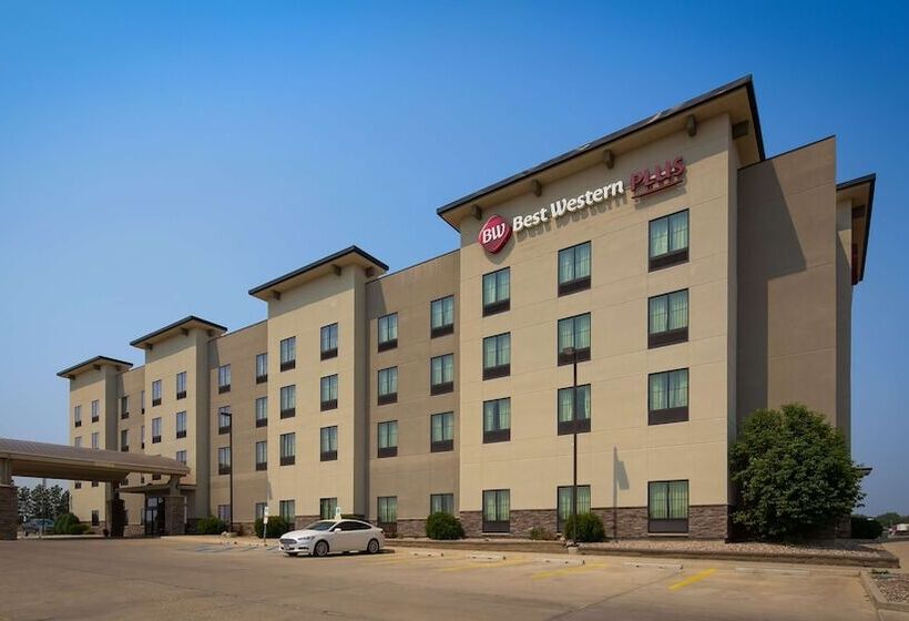 Best Western Plus Williston Hotel & Suites