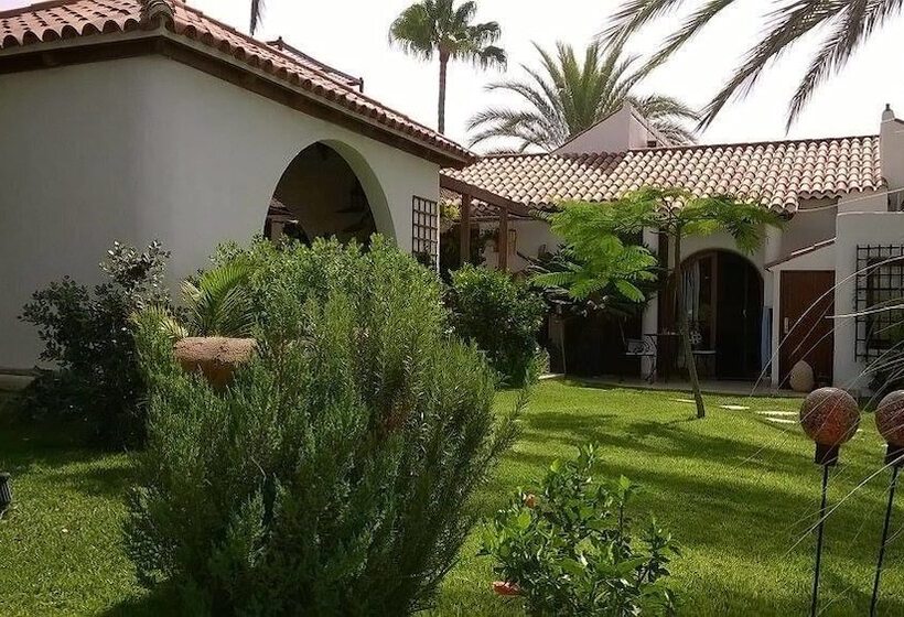 Birdcage Gay Men Resort and Lifestyle