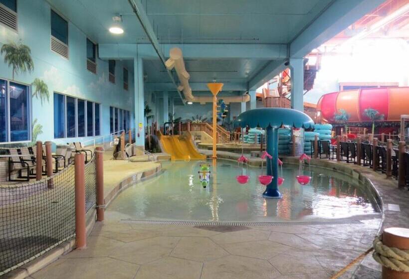 בית מלון כפרי Canad Inns Destination Center Grand Forks