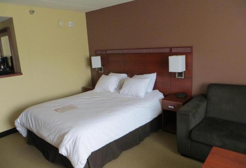 בית מלון כפרי Canad Inns Destination Center Grand Forks