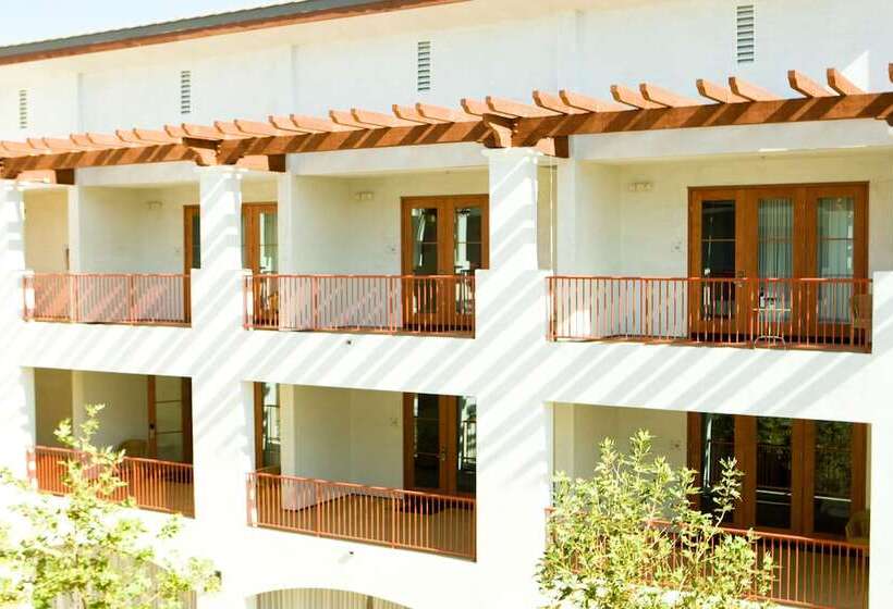 فندق Casa 425 + Lounge, A Four Sisters Inn