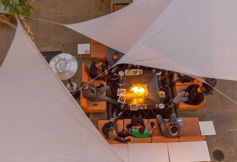 فندق Casa 425 + Lounge, A Four Sisters Inn