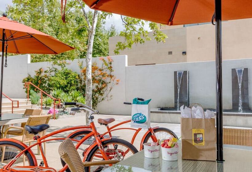 فندق Casa 425 + Lounge, A Four Sisters Inn