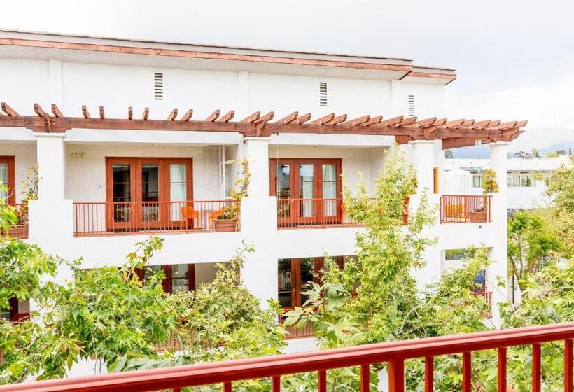 فندق Casa 425 + Lounge, A Four Sisters Inn