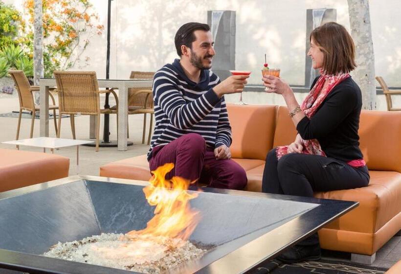 فندق Casa 425 + Lounge, A Four Sisters Inn