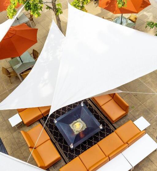 فندق Casa 425 + Lounge, A Four Sisters Inn