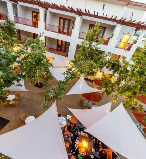 فندق Casa 425 + Lounge, A Four Sisters Inn