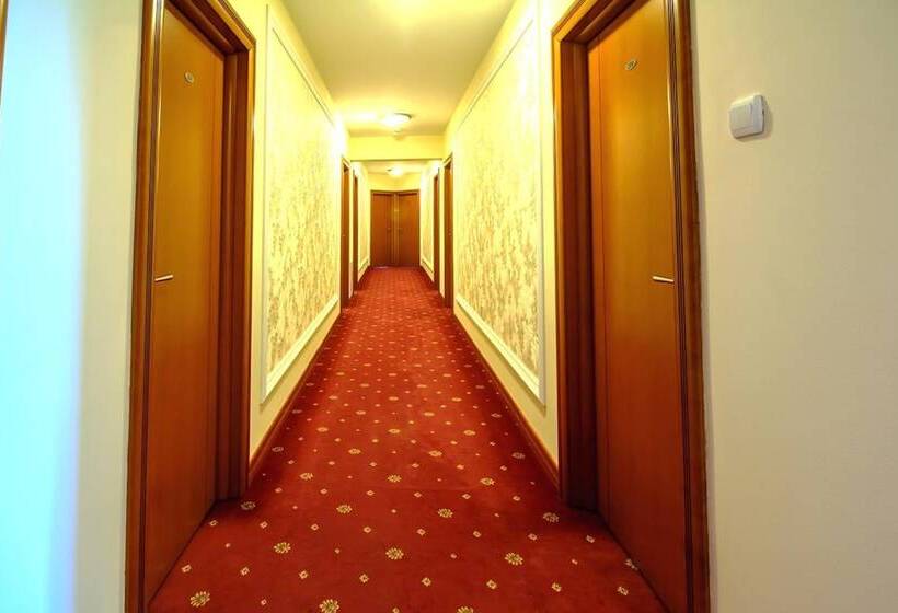 هتل Cezar Banja Luka