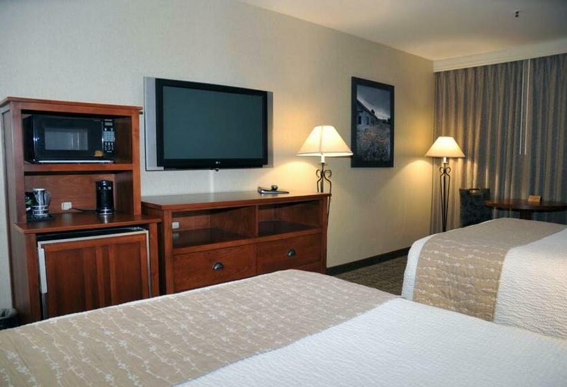 هتل C'mon Inn Missoula