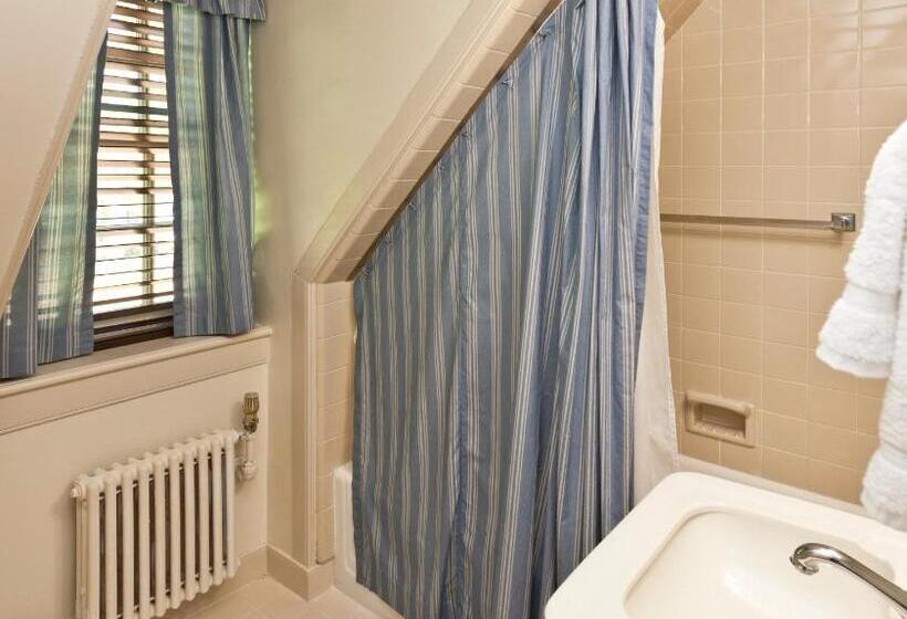 هتل Colonial Houses, An Official Colonial Williamsburg