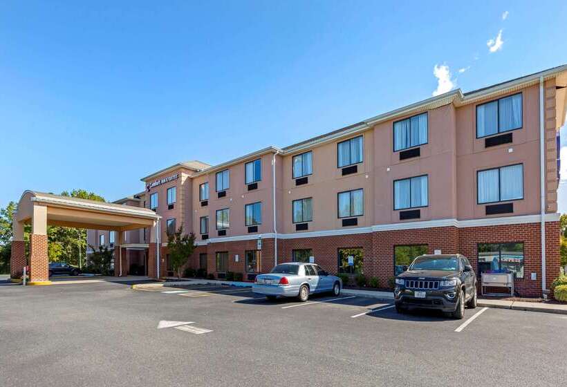 هتل Comfort Inn & Suites Cambridge