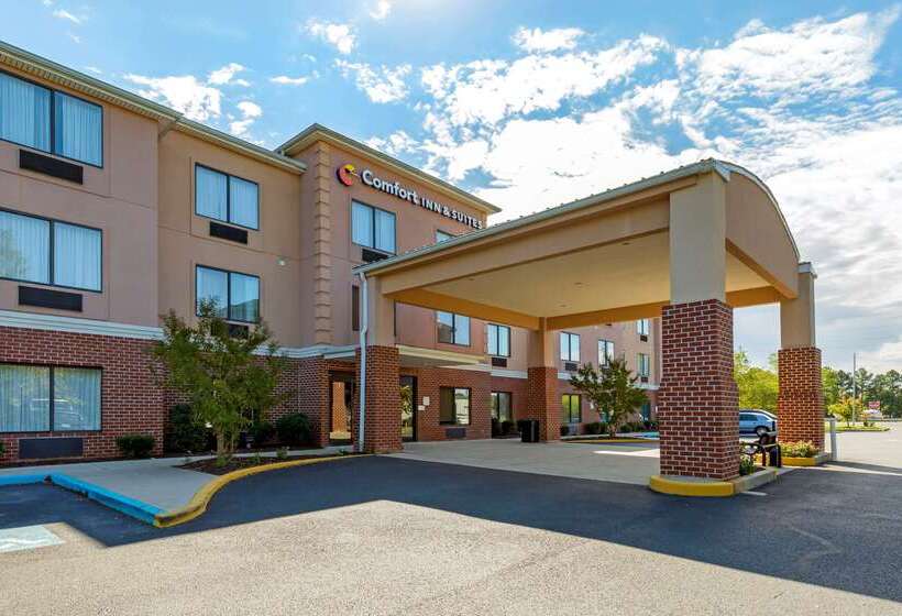 בית מלון כפרי Comfort Inn & Suites Cambridge