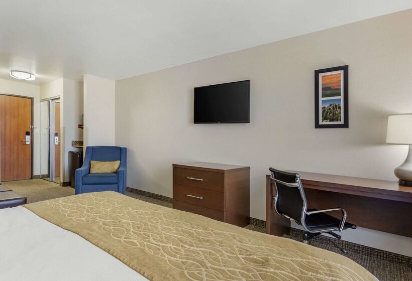 فندق Comfort Inn & Suites Mitchell I 90