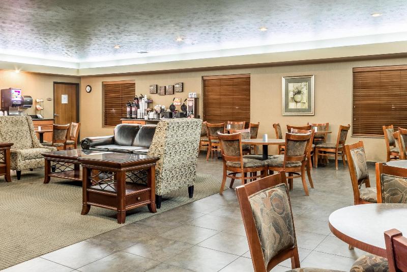 فندق Comfort Inn & Suites Mitchell I 90