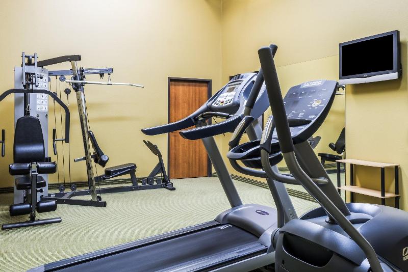 فندق Comfort Inn & Suites Mitchell I 90