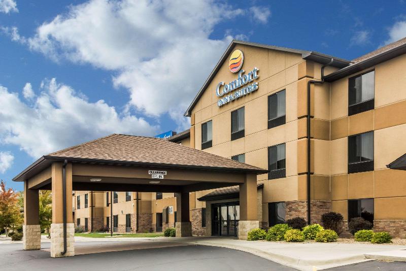 فندق Comfort Inn & Suites Mitchell I 90