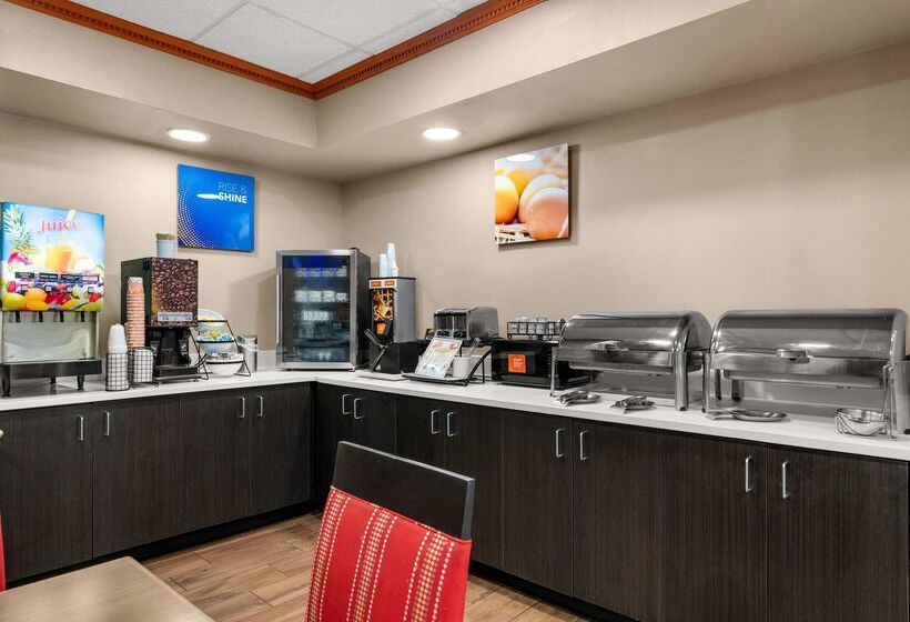 فندق Comfort Inn & Suites Chipley I10