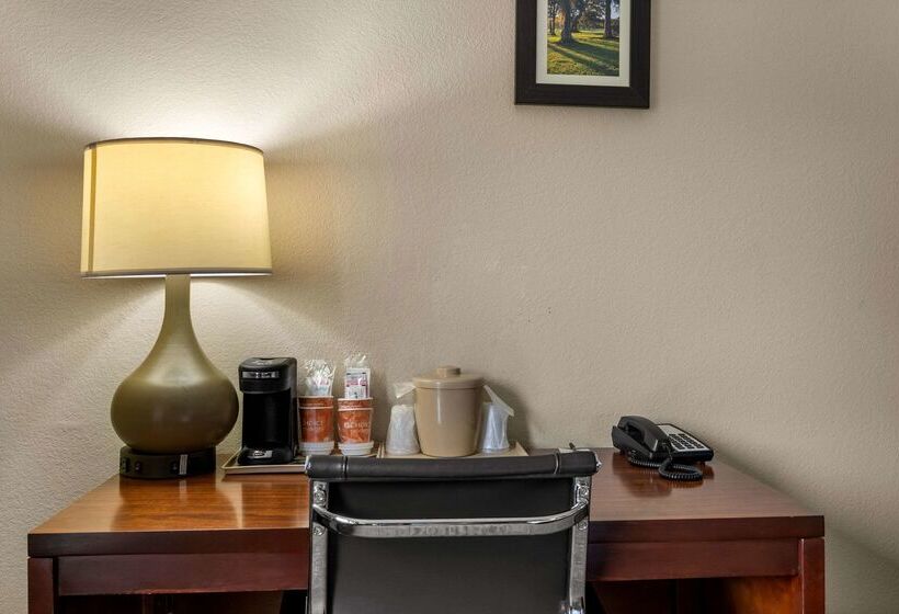 فندق Comfort Inn & Suites Chipley I10