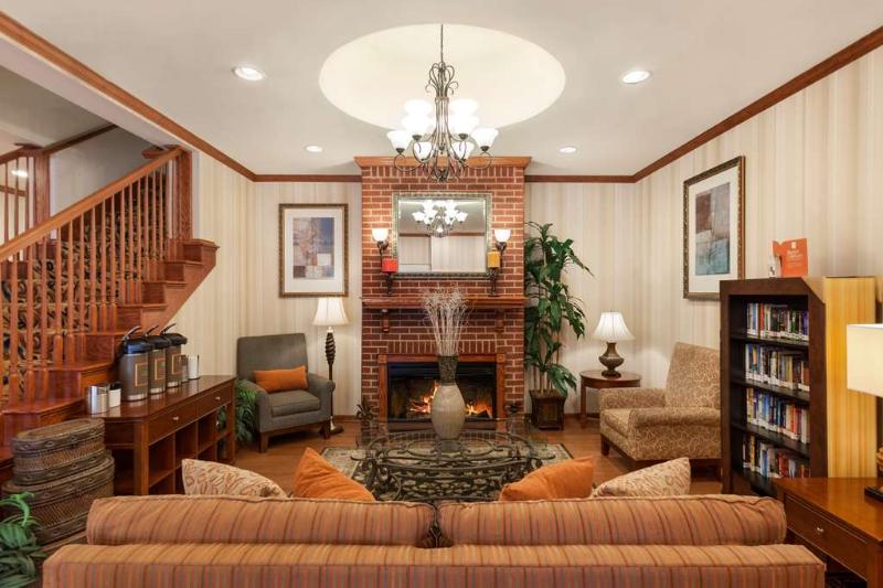 فندق Comfort Inn & Suites