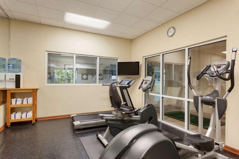 فندق Comfort Inn & Suites