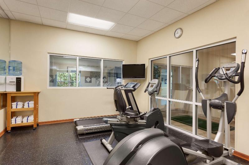 فندق Comfort Inn & Suites