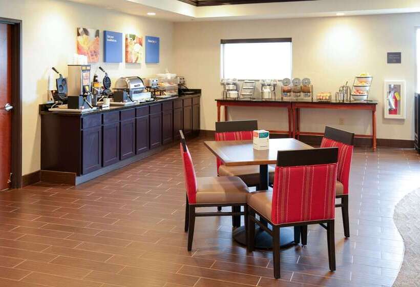 호텔 Comfort Inn & Suites Grinnell Near I80