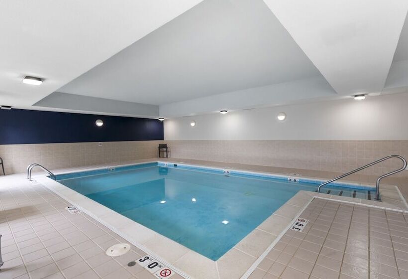 酒店 Comfort Inn & Suites Hampton Near Coliseum