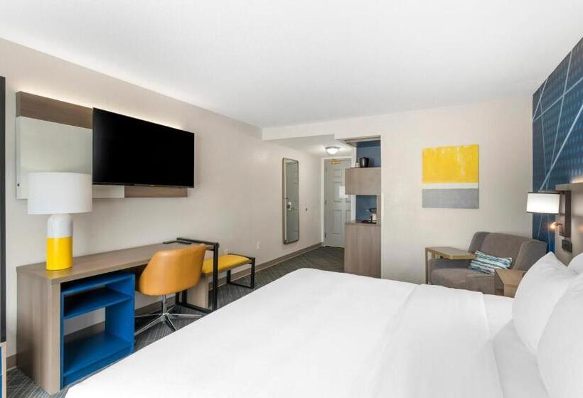 酒店 Comfort Inn & Suites Hampton Near Coliseum