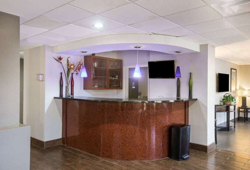 فندق Comfort Suites Forsyth Near I75