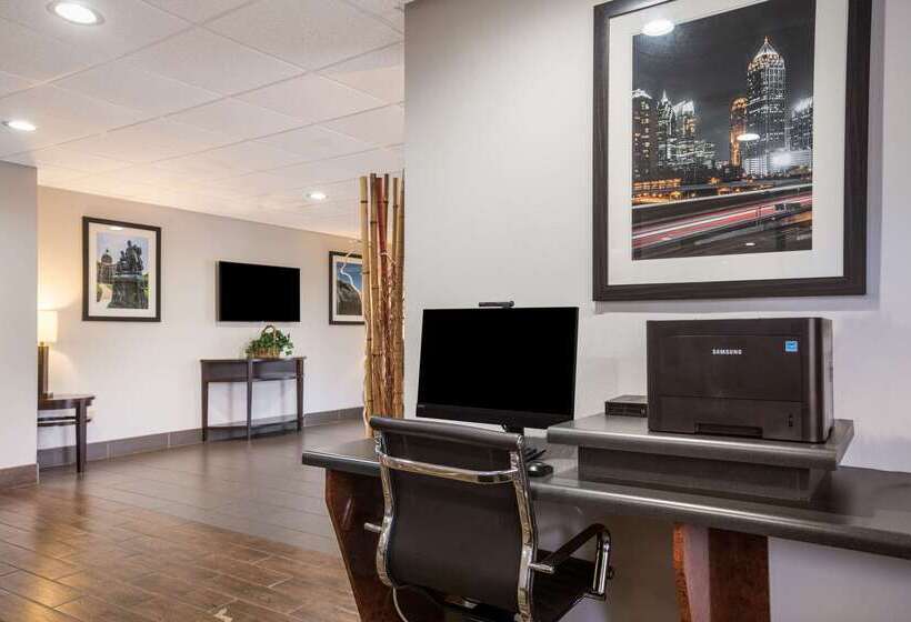 فندق Comfort Suites Forsyth Near I75