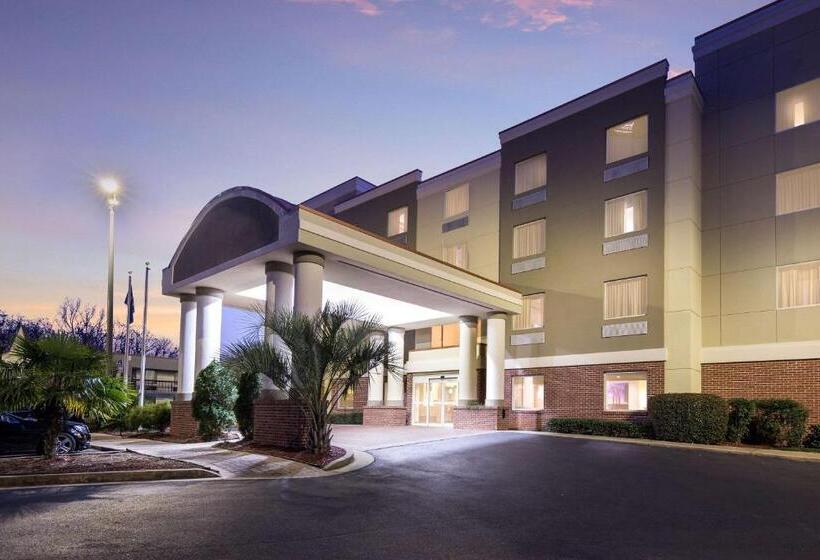 فندق Comfort Suites Forsyth Near I75