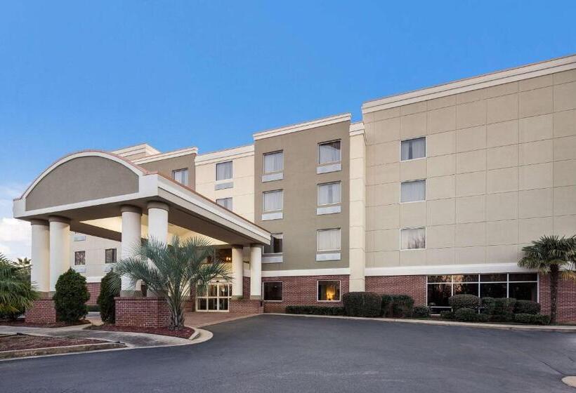 فندق Comfort Suites Forsyth Near I75