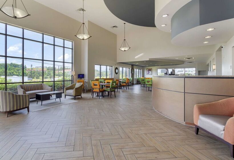 فندق Comfort Suites Kodak Sevierville