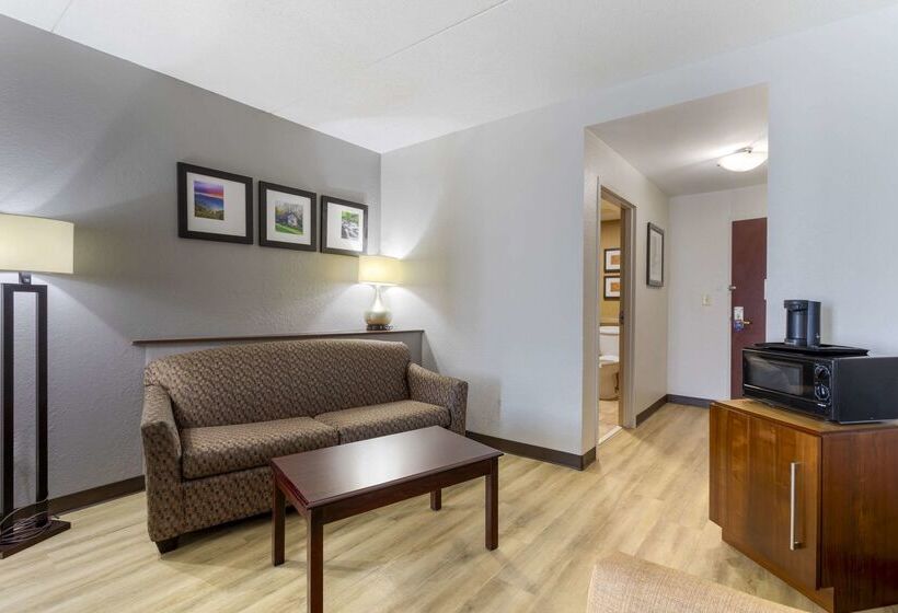 فندق Comfort Suites Kodak Sevierville