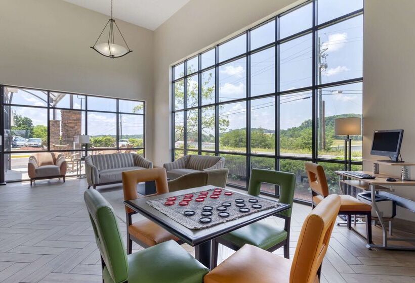 فندق Comfort Suites Kodak Sevierville